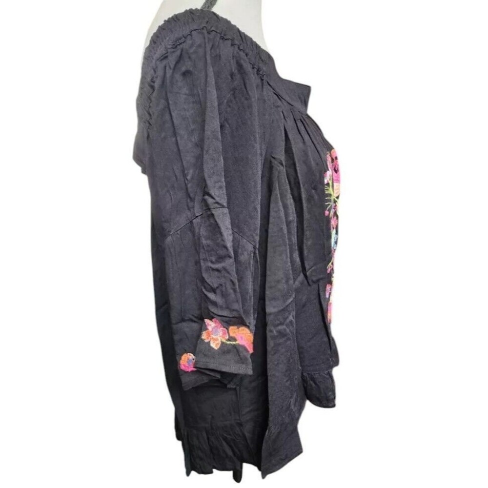 Muselooks Black Embroidered Top Size Large Peasant Boho Hippie NWT - Picture 3 of 8